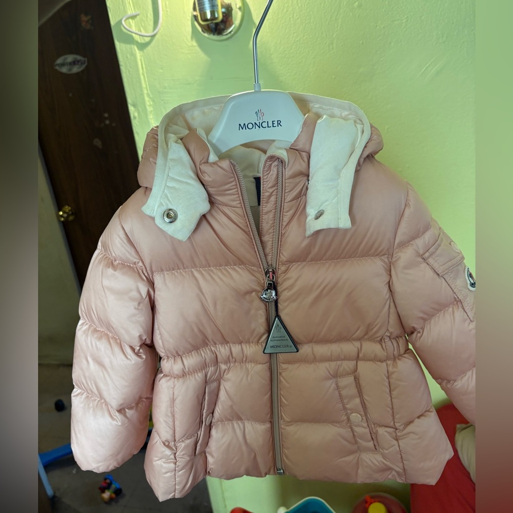 Infant moncler ! Size 12/18 months